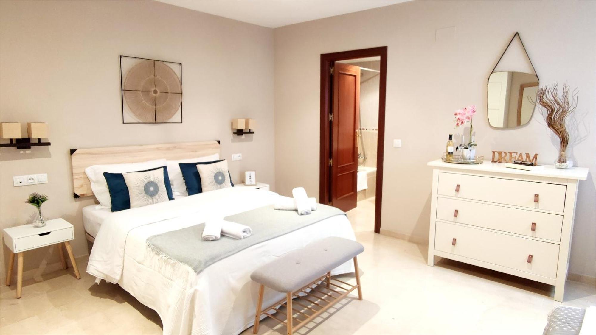 Apartamento Centrico Rincon De Ensueno Parking Gratis เฮน ภายนอก รูปภาพ
